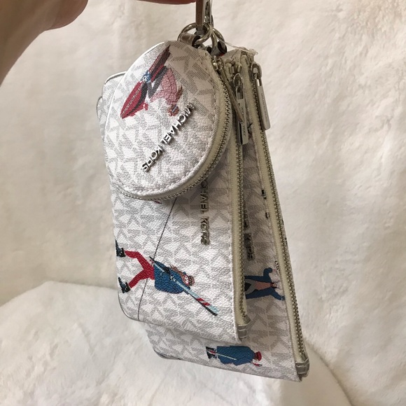 Michael Kors Jet set Girls Wristlet Trio - Picture 2 of 9